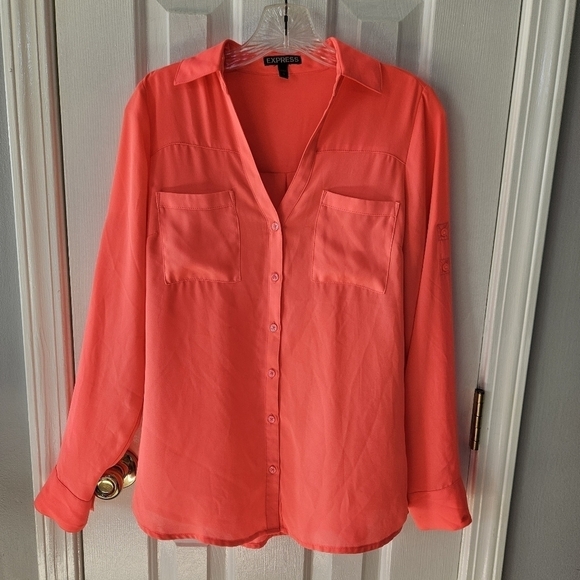 Express Tops - Express Hot Pink Button down top size Small